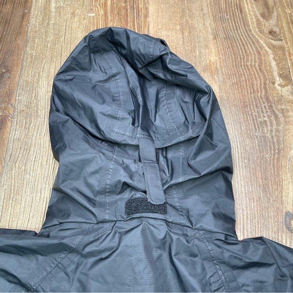 Columbia | Omni Tech | Black | Rain Jacket | Waterproof | Packable | Women’s S - Picture 12 of 15
